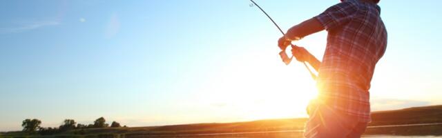 Marko izvukao monstruma iz jezera u blizini Srbije: Nikada nije video ovoliku neman, FOTOGRAFIJE govore sve