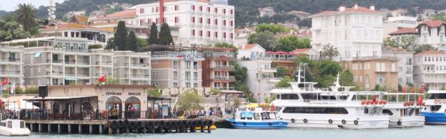 Na njima nema motornih vozila: 9 ostrva su biseri u Mramormom moru i idealni za beg od užurbanog Istanbula