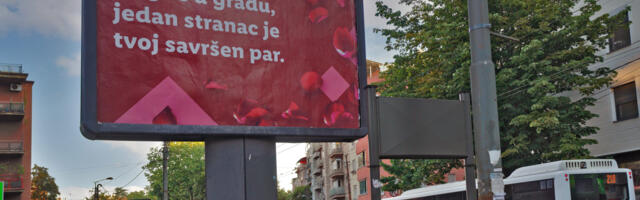„Neko te čeka. Ti to još ne znaš“: Kome su namenjene misteriozne poruke na bilbordima u Beogradu?