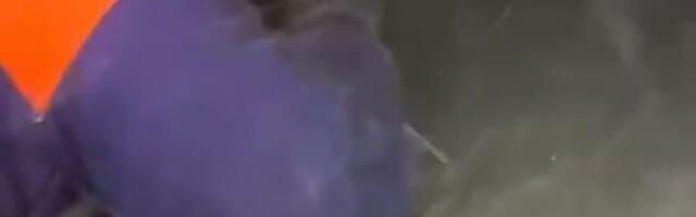 Potresni snimak tragedije na Elbrusu! Spasioci po snegu vuku telo poginulog Bosanca, strašan prizor