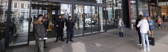 Tuča ispred tržnog centra: Mladić udaren pikslom u glavu