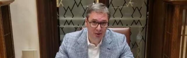 Vučić se obratio večeras iz predsedništva – potrebna nam je sloga bez obzira na sve razlike