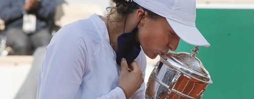 Iga Švjontek šampionka Rolan Garosa