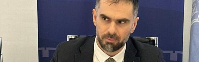 NE IZAZIVAJTE PANIKU MEĐU GRAĐANIMA ŠIRENjEM LAŽNIH VESTI: Gradonačelnik Mićin obišao crpnu stanicu i odgovorio na izmišljotine Marinike