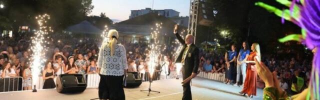 OTVOREN 21. VRNJAČKI KARNEVAL KONCERTOM PEDJE JOVANOVIĆA