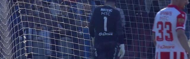 Bizaran autogol Elšnika!