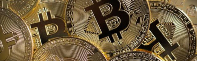 Биткоин пао на 54.630 евра