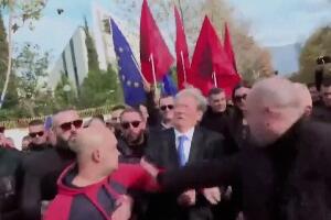 Протест у Тирани, нападнут Сали Бериша