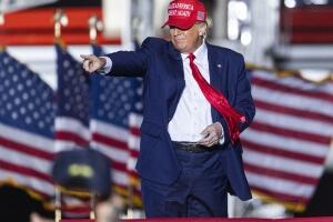 Повратак Трампових налога на Фејсбуку и Инстаграму, строго контролисано оживљавање