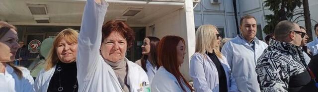 “Zdravstvo je uz mladost” – zaposleni u niškom Domu zdravlja i ovog petka pružili podršku studentima
