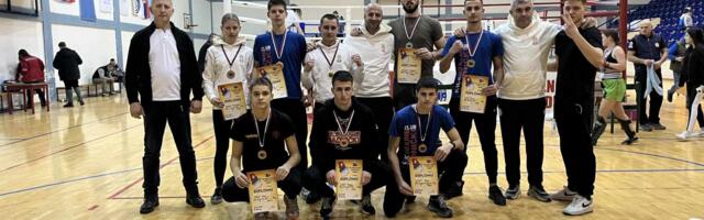Kik bokseri Radničkog osvojili dve zlatne medalje na Prvenstvu Srbije