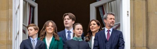 Kakav POVRATAK ODBAČENIH PRINČEVA! Pre dve godine su im oduzete titule, a sada su plenili poglede na raskošnoj proslavi (VIDEO, FOTO)