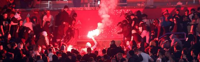 POJAVIO SE SNIMAK TUČE U HODNIKU ARENE: Žestok okršaj Delija i Žandarmerije! Letele baklje i kante, a onda je nastao stampedo