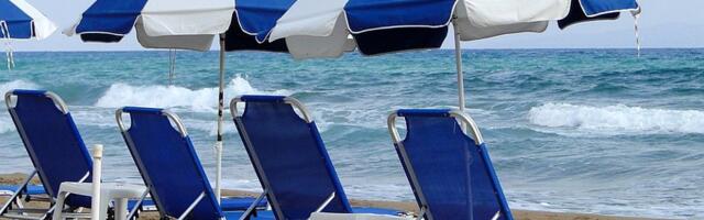 U Grčkoj na 251 plaži zabranjene ležaljke i suncobrani