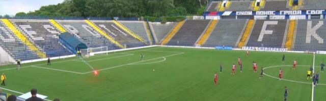 Snimak haosa u Smederevu: Huligani iz Čačka upali na tribinu naoružani, žene sa decom bežale sa stadiona