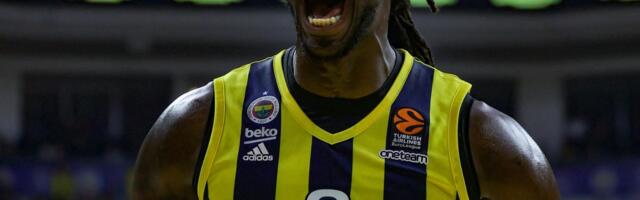 Plej, bek, krilni-centar, centar i šta još nedostaje Zvezdi? Evo kako izgleda novi roster crveno-belih