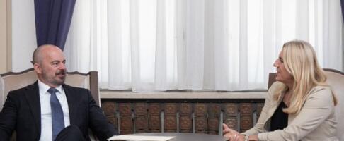 Цвијановићева са Гинкелом о политичкој ситуацији и сарадњи Српске и БиХ са САД