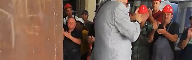 TUŽNO Ovako pripremaju radnike da aplaudiraju Vučiću i Lončaru (VIDEO)