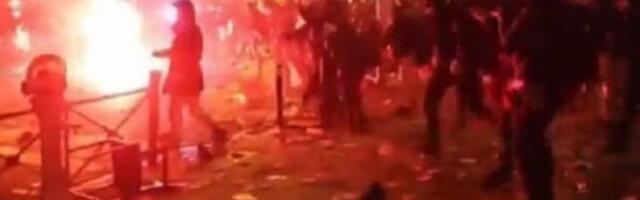 MADRID GORI! Rat policije i demonstranata! Zbog jednog POMILOVANJA nastao potpuni haos, LETELE FLAŠE I BAKLJE