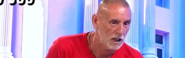 (FOTO) OVA ORONULA KUĆA STARA 180 GODINA JE U VLASNIŠTVU LEPOG MIĆE - Nalazi se na Fruškoj Gori: "Planiram da napravim bazen i letnjikovac"