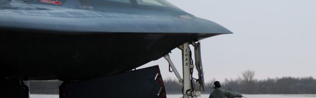 Kako žive dva pilota na letovima dužim od 40 sati u kabini B-2