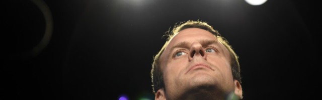 Makron dao ultimatum muslimanima u Francuskoj