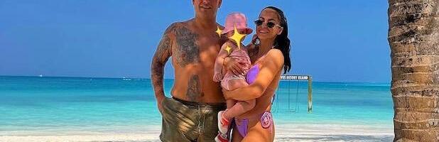 "SAMO DA STIGNEMO ŽIVI U SRBIJU..." Darko i Kaća Lazić se oglasili sa Maldiva, prošli kroz pakao zbog rata: Finansijski je jako teško...