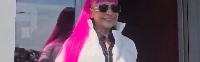 Zorica Brunclik stigla na PZ, prvi put u javnosti nakon operacije: Ne skida osmeh, Kemiš je izveo iz kombija