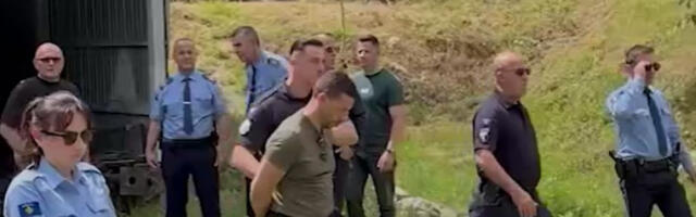Privedeno šest mladića iz Crne Gore zbog srpske zastave kod manastira Svetih Arhanđela