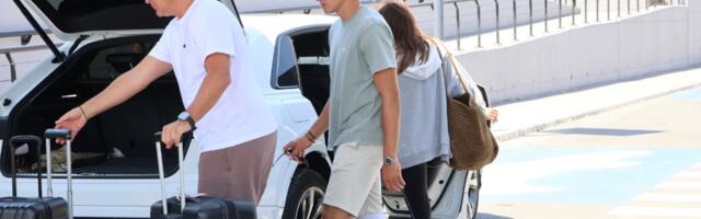 MEGAEKSKLUZIVNO! Pokušali su da se sakriju, ovo je NOVA DEVOJKA BOGDANA BOGDANOVIĆA