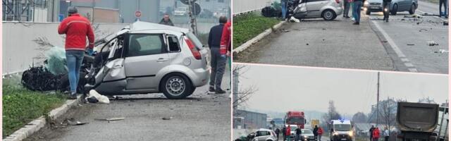 "PRIZOR JE BIO STRAVIČAN" Prve slike užasnog sudara automobila i kamiona na obilaznici kod Gornjeg Milanovca, strahuje se da ima poginulih (FOTO)