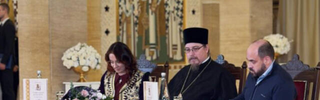 Промоција књиге „Само Адам, коло игра” у крипти Храма Светог Саве