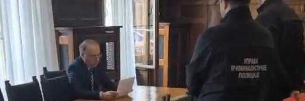 KURIR SAZNAJE, U TOKU PRETRES U ZGRADI REKTORATA, UČESTVUJE VIŠE OD 30 PRIPADNIKA UKP: Đokiću naloženo da otkaže sastanak s belgijskim ambasadorom (VIDEO)