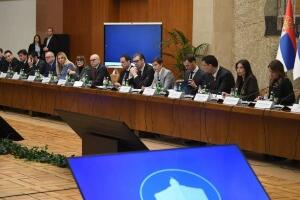 Вучић на седници Савета за координацију мера за раст БДП-а