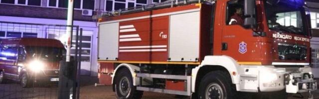 Veliki požar u Nišu: Gori građevinski objekat, ima povređenih!