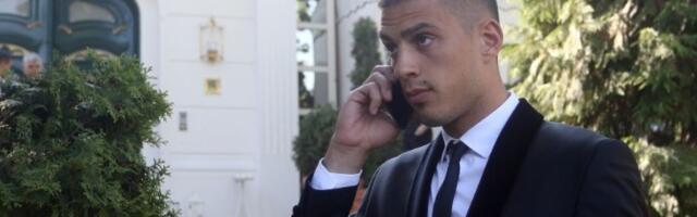 Vujadin Savić napadnut u tržnom centru u Beogradu (VIDEO)