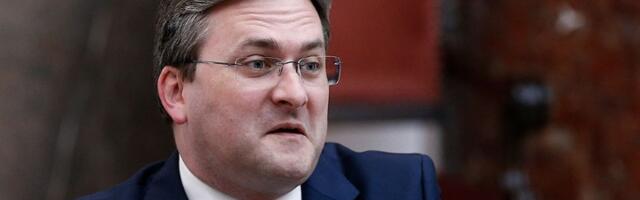 Selaković optužio "studentkinje blokaderke" za skrnavljenje spomenika: Ovo je napad na Srbiju