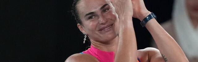 Verila se, onda kao misica prošetala pored Novaka, Sabalenka sada "počistila" bivšu Grend slem šampionku