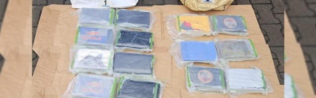 VELIKA ZAPLENA KOKAINA U ŠIMANOVCIMA: Policija u kamionu pronašla čak 18 kg belog praha, na paketima bile 2 oznake (foto)