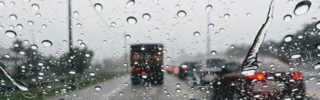 NEVREME PARALISALO PODGORICU! Pljuskovi i grad napravili haos u prestonici, POLA GRADA U MRAKU