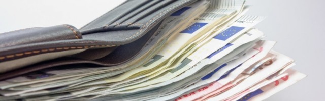 DETALJAN VODIČ DO BESPOVRATNIH SREDSTAVA I KREDITA: Saznajte kako do državne pomoći ako imate preduzeće ili započinjete posao!