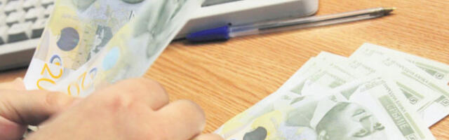 ​Средњи курс динара за евро данас 117,4200 динара