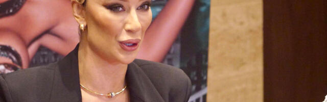 TEI TAIROVIĆ PREKINUT KONCERT U BUGARSKOJ! Isplivao šokantan snimak, evo šta se desilo (VIDEO)