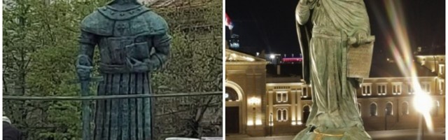 POVRATAK U SREDNJI VEK Spomenici i bućkuriši ideološke simbolike