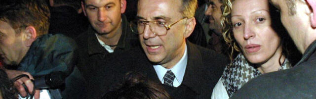 Na dan kad je Slobodan Milošević primljen u bolnicu oglasio se Branislav Ivković: Evo šta je poručio Srbima tada