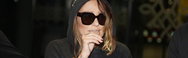 ANI NIKOLIĆ STIGLA NEPRISTOJNA PONUDA IZ AMERIKE! Pevačica niže skandale zbog ljubavnog života, a u poslu ruši sve pred sobom