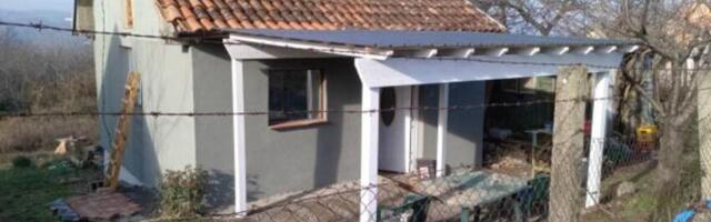 Novi prozori, novo kupatilo, pod... Peđa prodaje vikendicu za 16.000 evra blizu Šapca, jedan detalj svi komentarišu