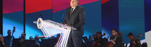 Поносан сам на све људе који су достојанствено обележили Дан Републике