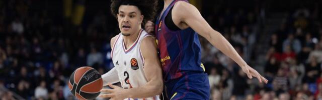 Pariz pomogao Zvezdi, Makabiju drama posle 45 minuta košarke