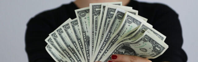 Докле је дошла дедоларизација